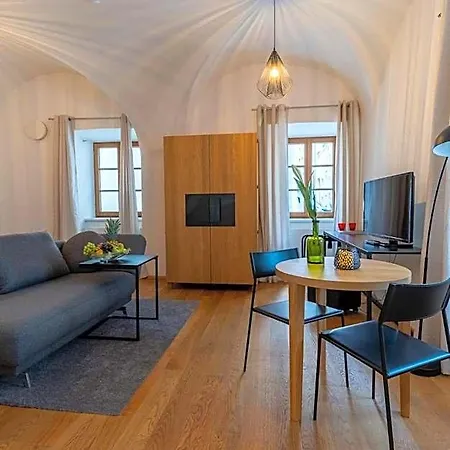 Baronhaus & شقة فندقية